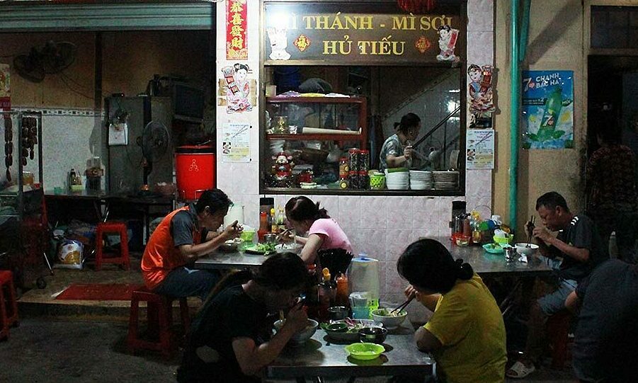 Tiệm mì đêm 70 năm ở Phan Thiết